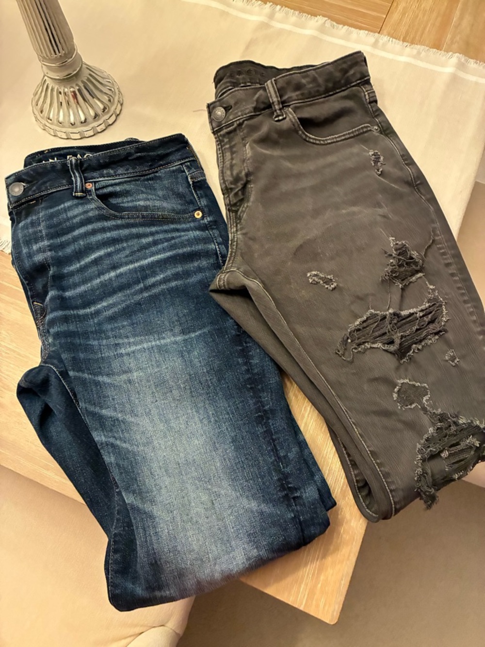 2 Pairs American Eagle Men’s Jeans! Sz 34 x 32 Excellent condition 👖👖👖